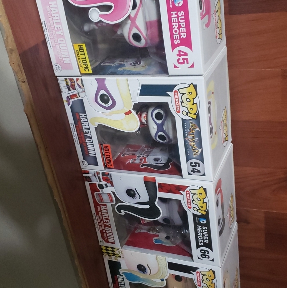 DC Super Heroes Harley Quinn bundle